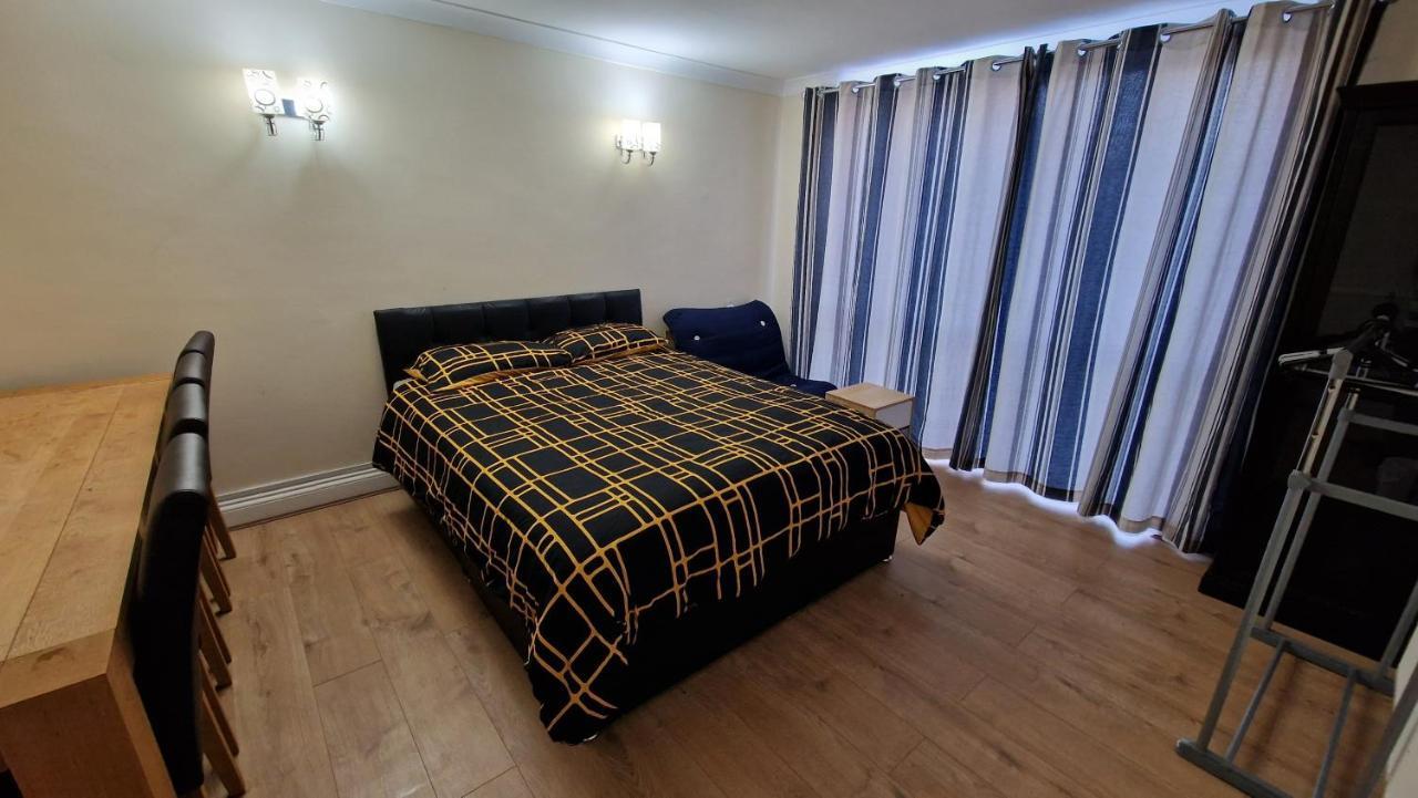 Snoozeden Chalvey, Slough Apartment Exterior photo